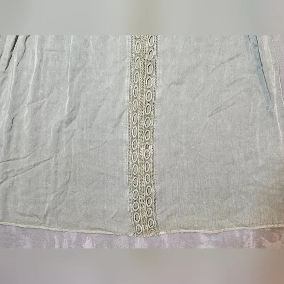 Altard State Woman's Cold Shoulder‎ Dress Size S Embroidered Design With Ribbon. - Picture 3 of 12